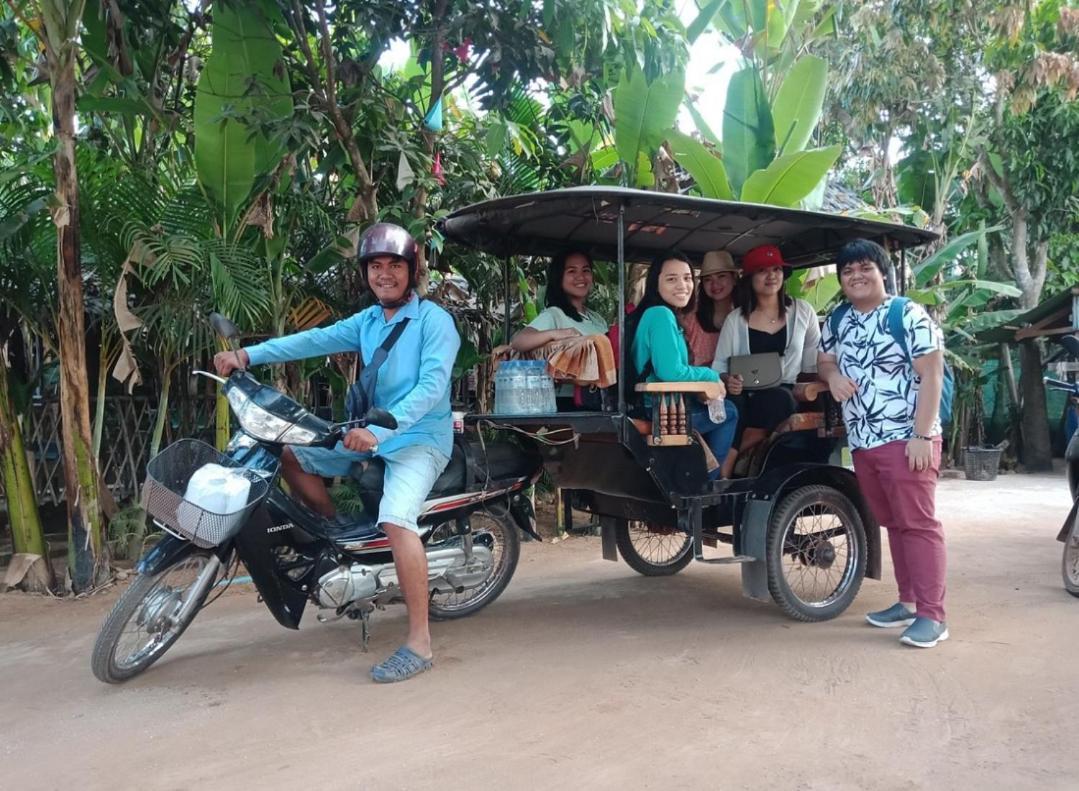 Angkor Adventure - Walk & Ride With Daniel Speaking 鄉村民宿 *